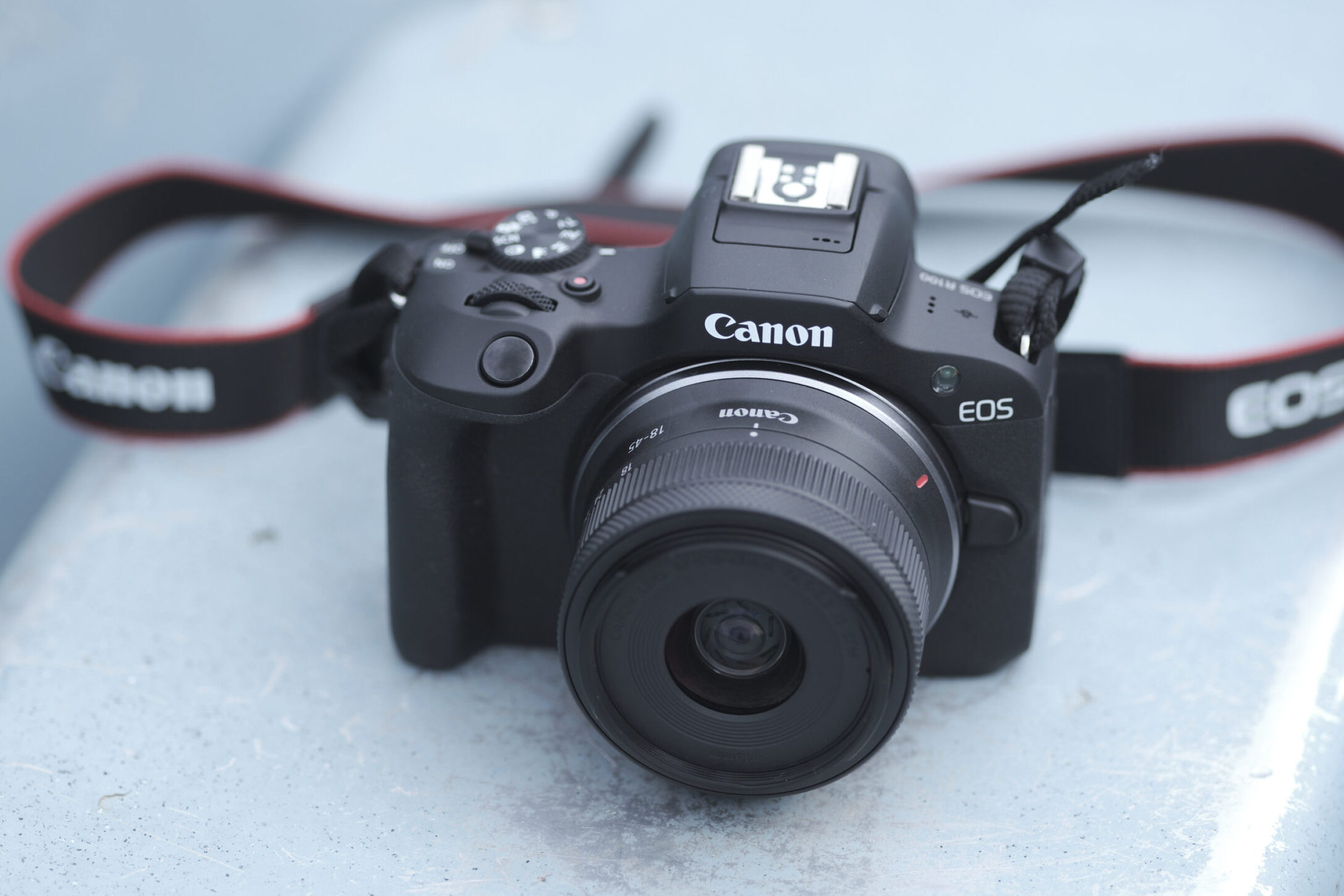 Canon EOS R100: Sự lựa chọn hàng đầu cho những người mới bắt đầu chinh phục thế giới nhiếp ảnh – Hiep Picture